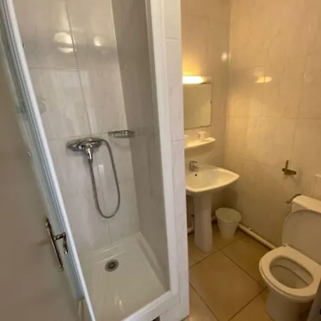 Angleterre Ξενοδοχείο *